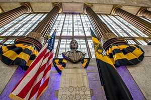 The offical statue of Sir William Pitt was a gift to Pittsburgh from Sir Charles Wakefield Baronet, the former Lord Mayor of London in 1922.